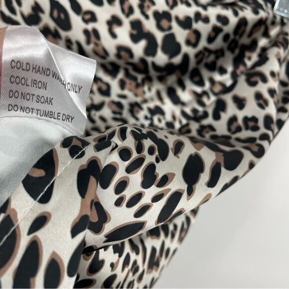 Princess Polly yates satin leopard mini skirt 4 - Picture 4 of 10